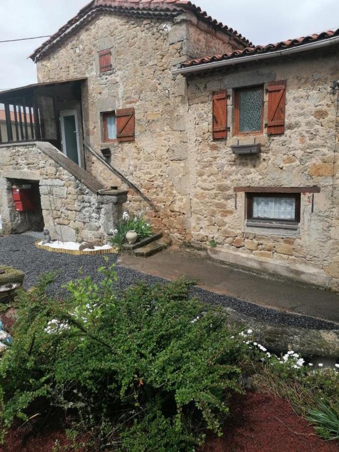 Bed and Breakfast Chambre D'Hote De La Petite Toscane D'Auvergne Isserteaux Экстерьер фото
